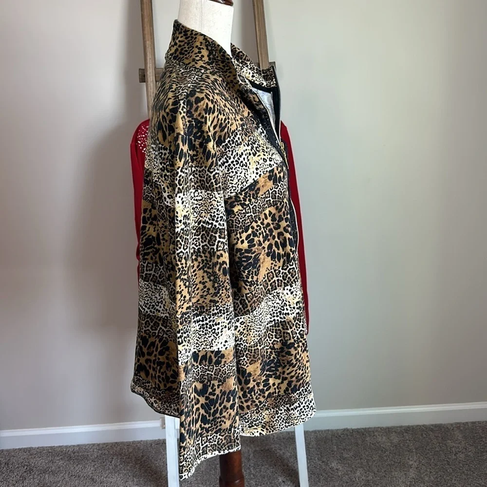 Bundle of Two Onque Casual Zip Up Tops Animal Print and Red Size 2X in GUC - Picture 5 of 17